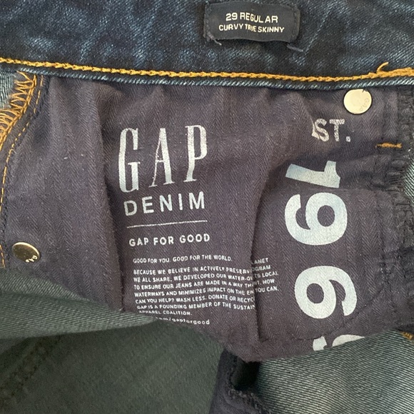 Gap Curvy True Skinny Jeans - Picture 3 of 4